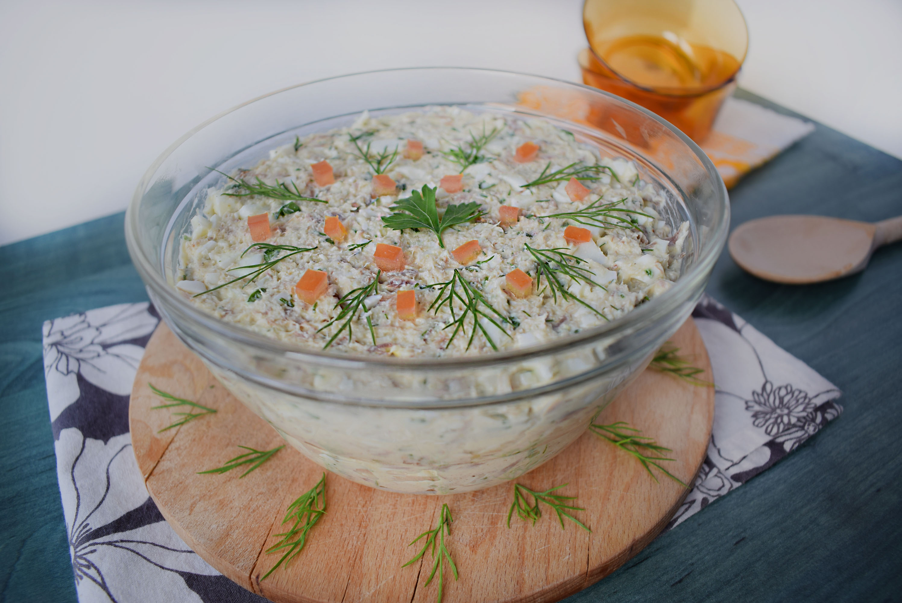 salata cu macrou afumat si iaurt grecesc2 salad with smoked mackerel and greek yogurt