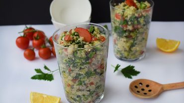 Salata tabbouleh cu quinoa – călătorie culinară